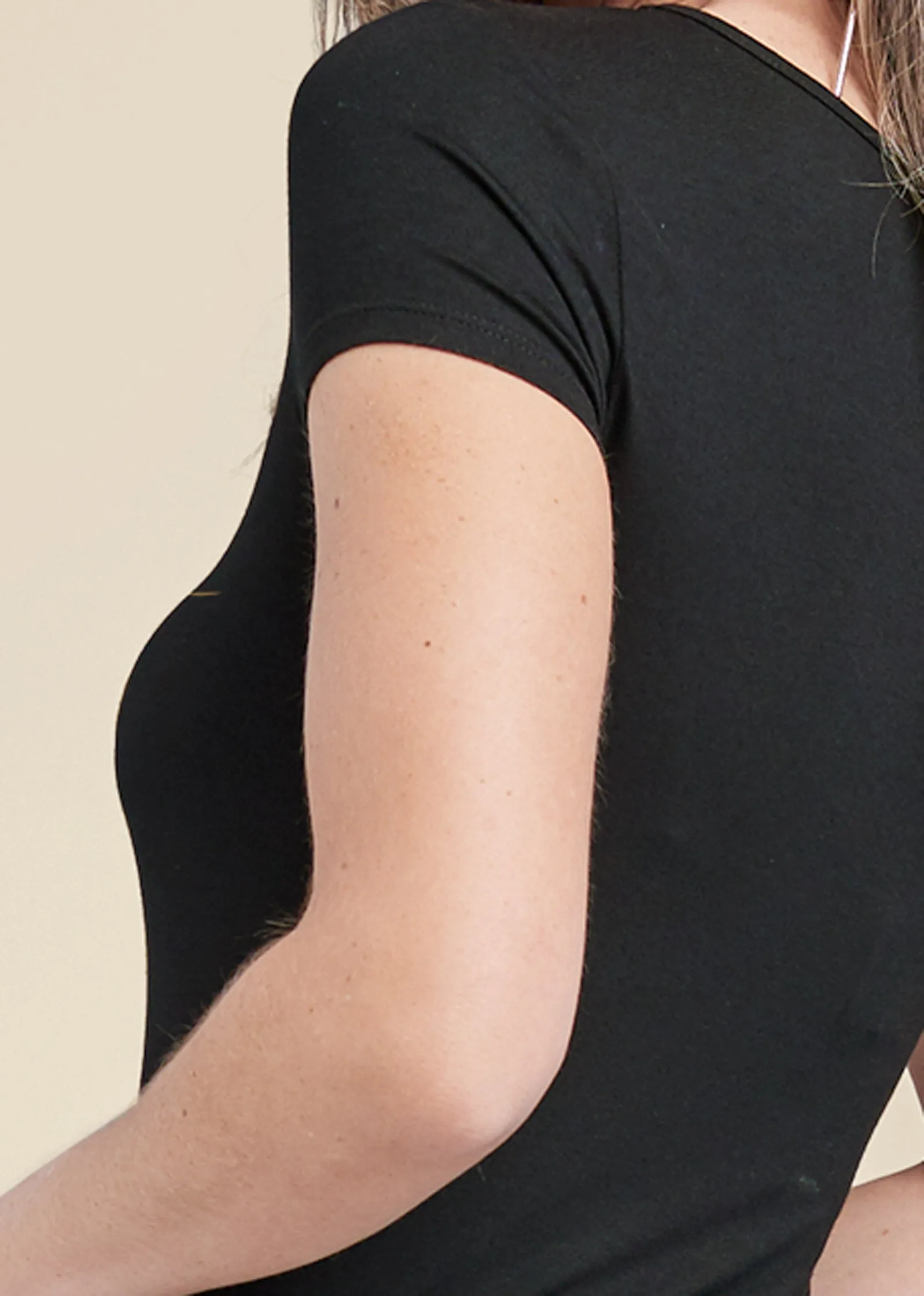 Mesh Detail V-Neck Top - Black